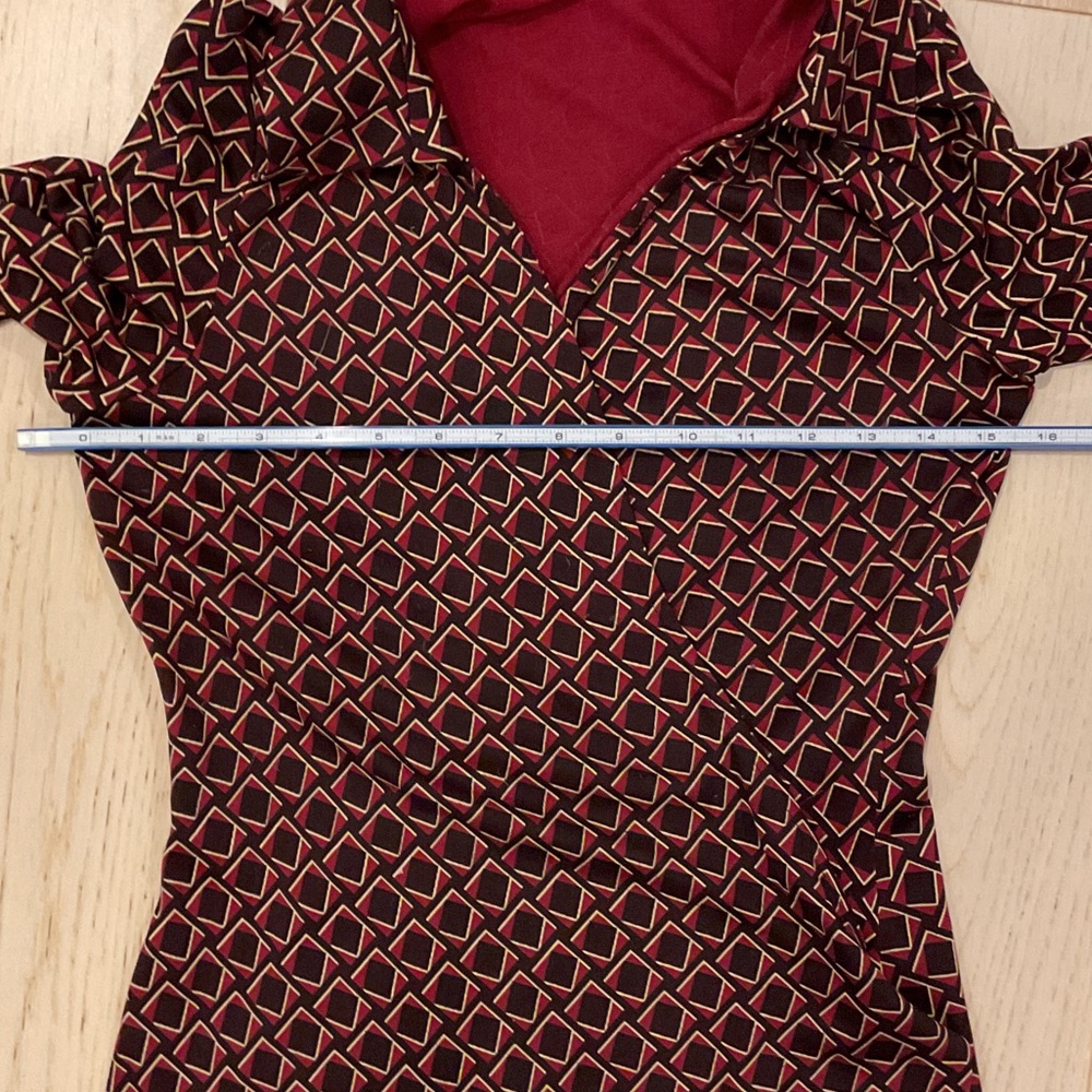 Elegant Burgundy Patterned Dress - Picture 6 of 6